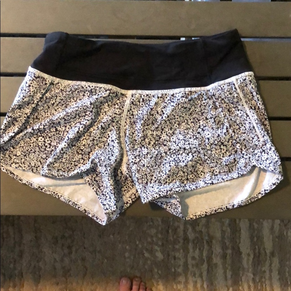 Lululemon shorts size 2
